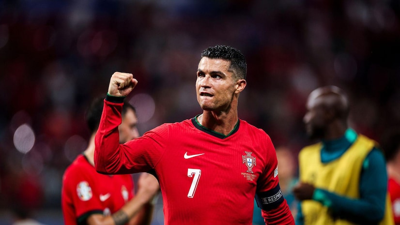 亚洲断档日本首发全留洋身价2.1亿欧 三笘薰4500万&8人破千万.